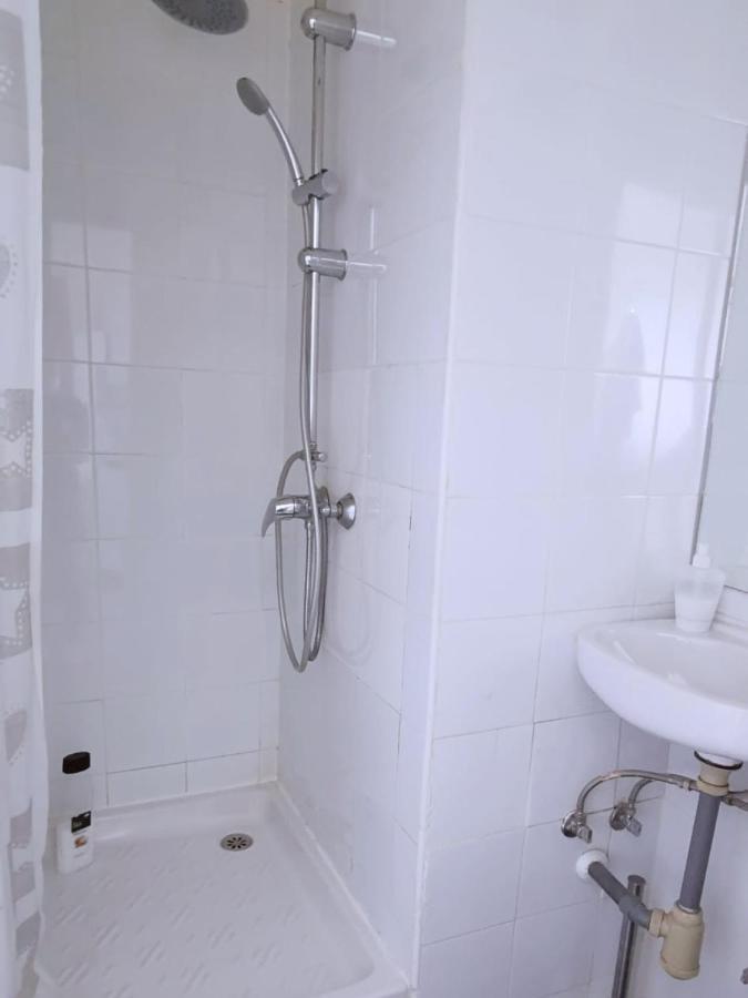 Apartamentos Barcelona 12 Madrid Esterno foto